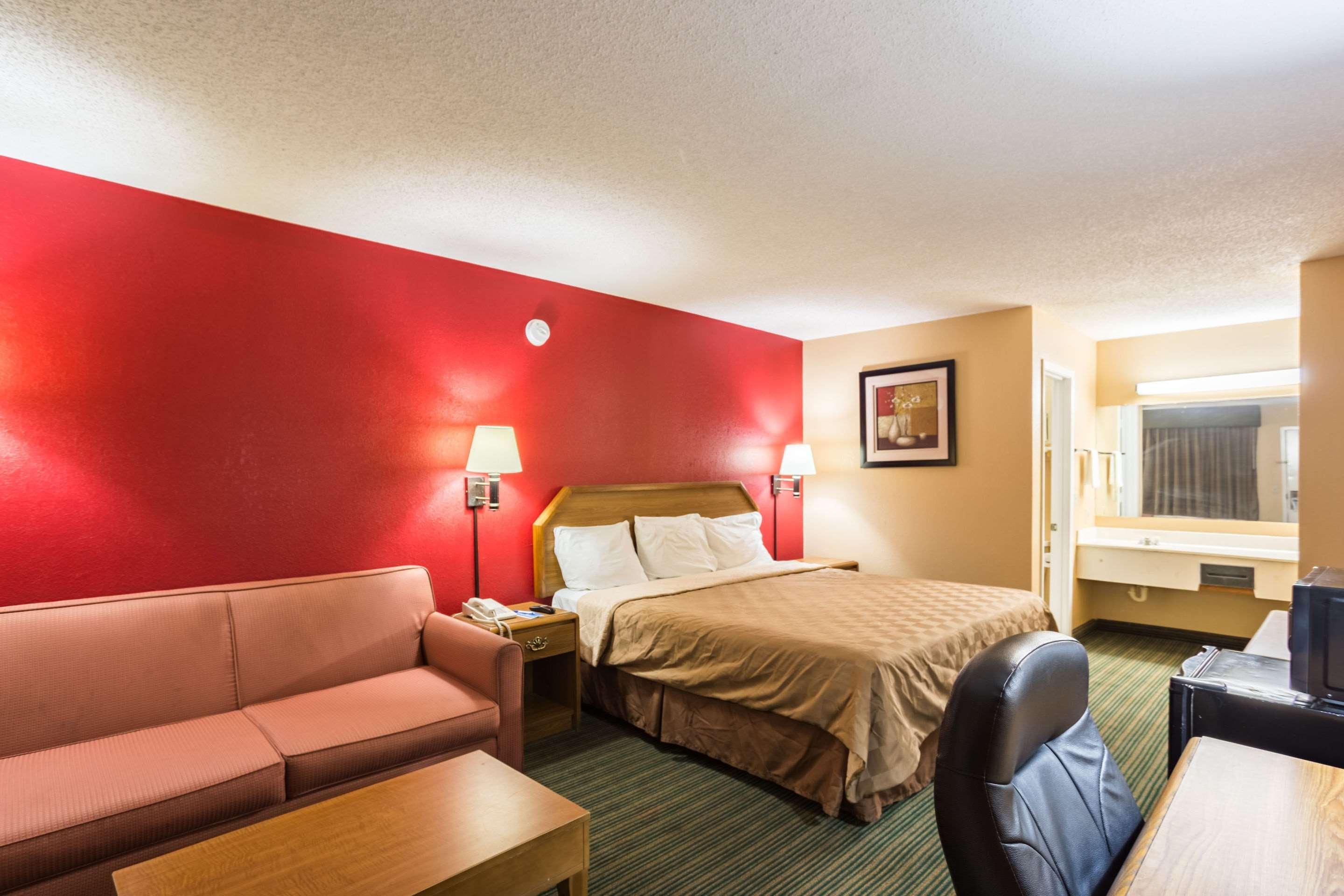 Rodeway Inn Hazlehurst Екстериор снимка