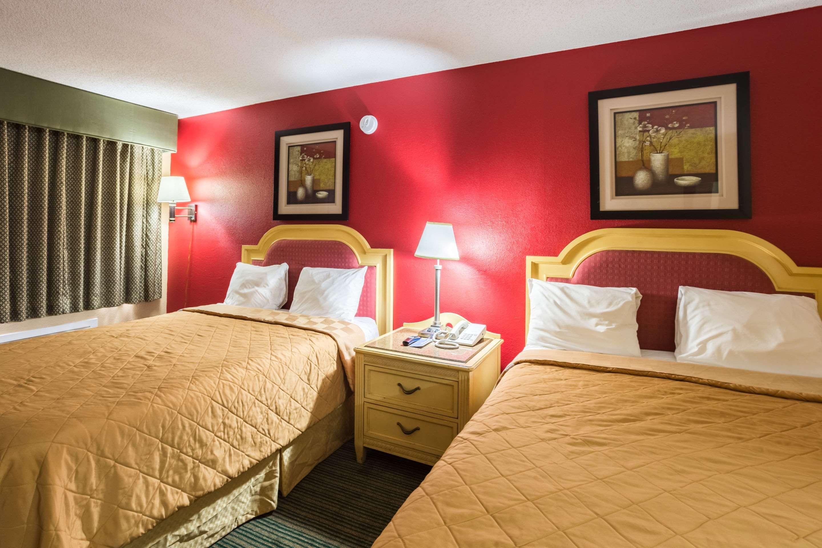 Rodeway Inn Hazlehurst Екстериор снимка