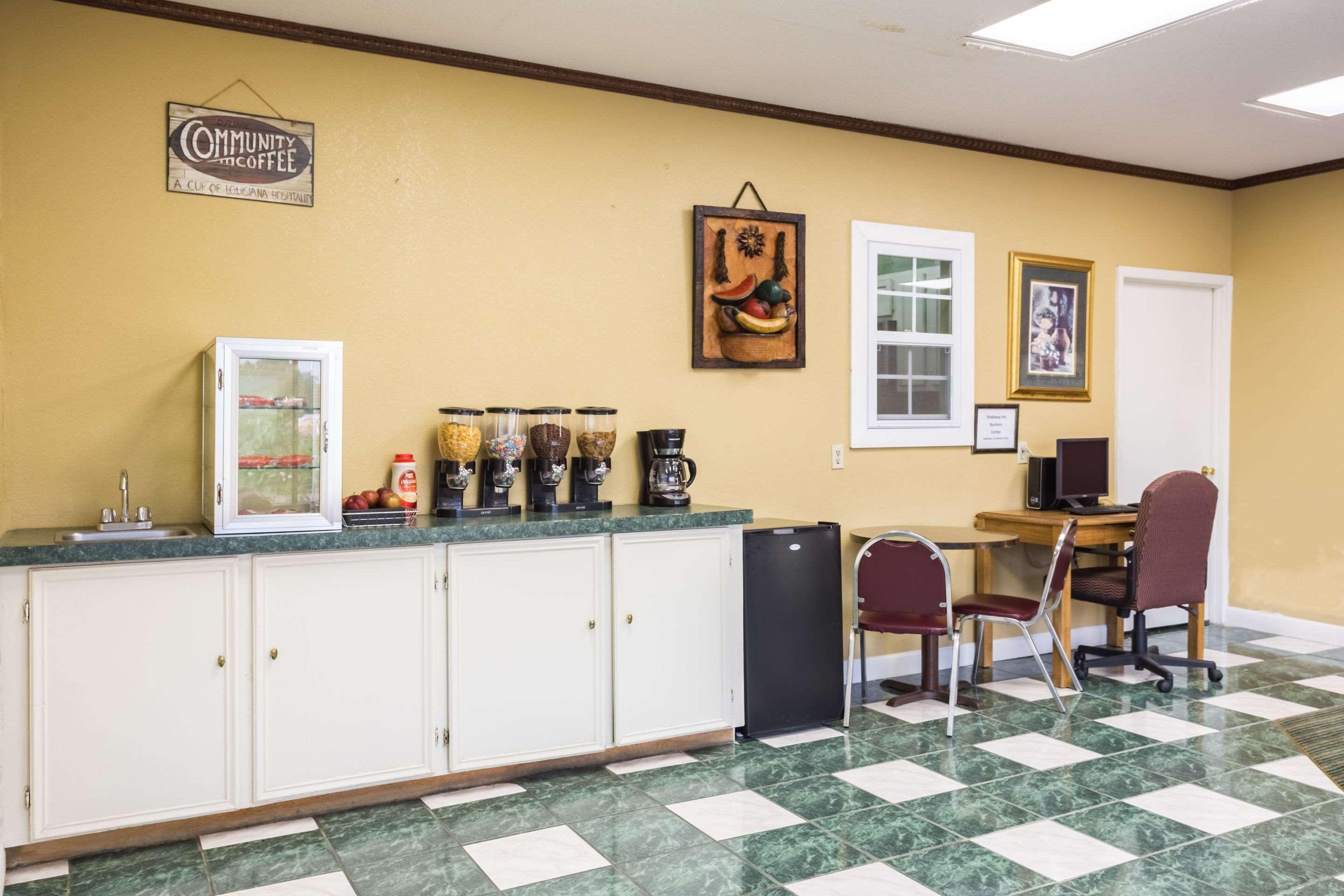 Rodeway Inn Hazlehurst Екстериор снимка