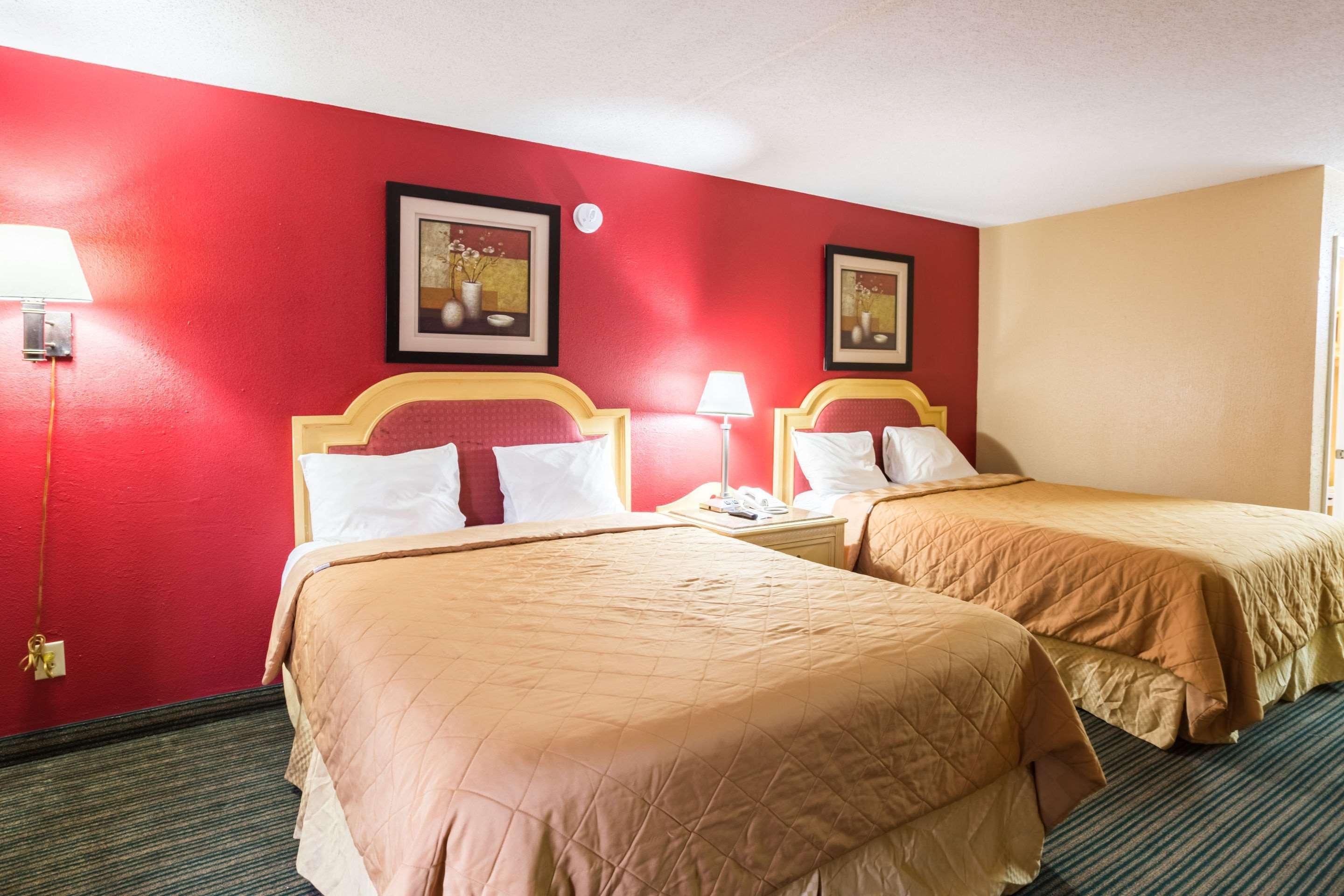 Rodeway Inn Hazlehurst Екстериор снимка
