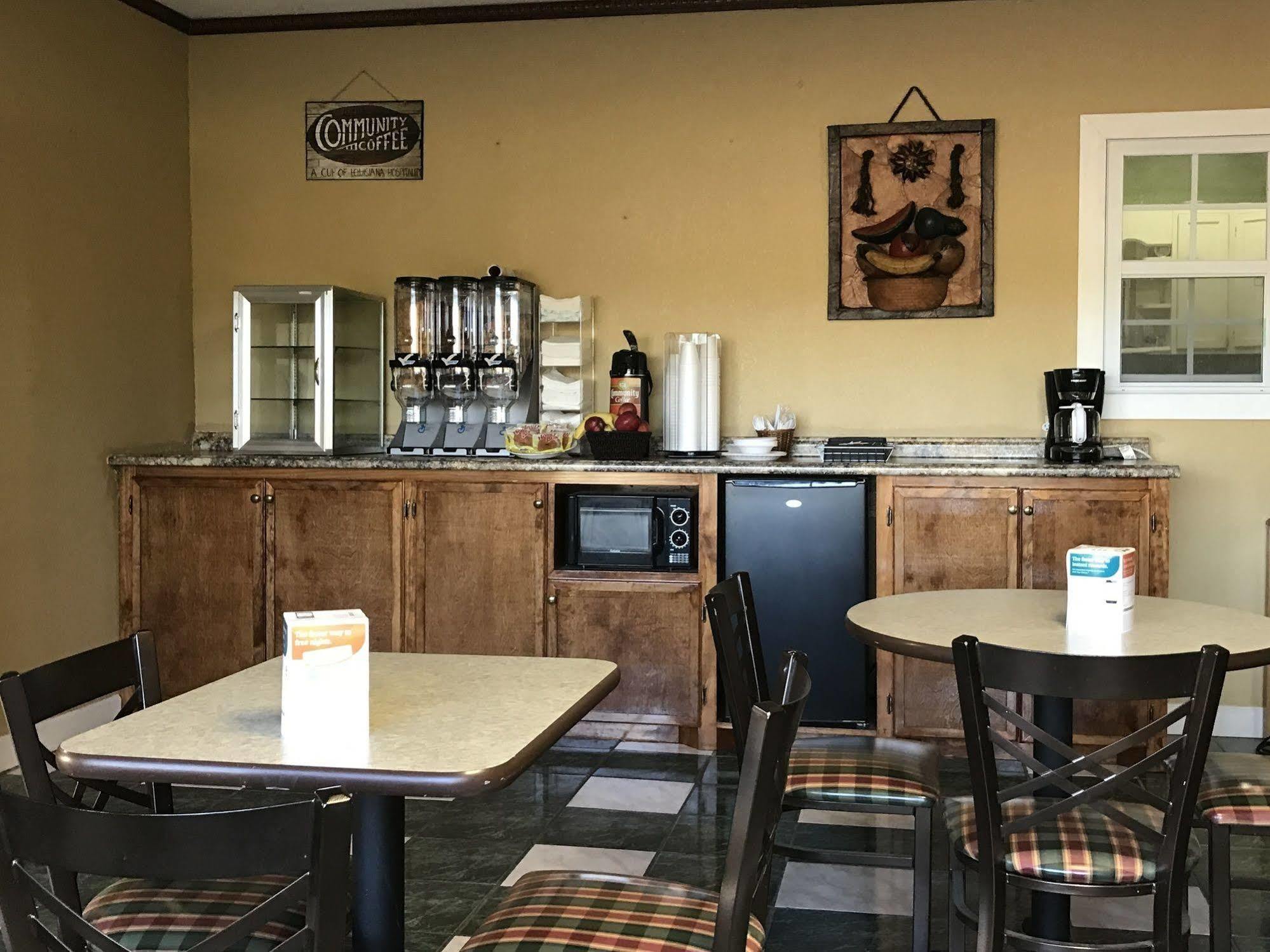 Rodeway Inn Hazlehurst Екстериор снимка
